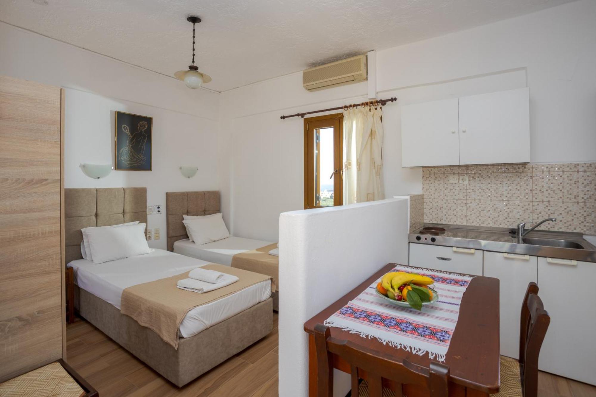 Bellino Apartments "Adults Only" Херсониссос Экстерьер фото