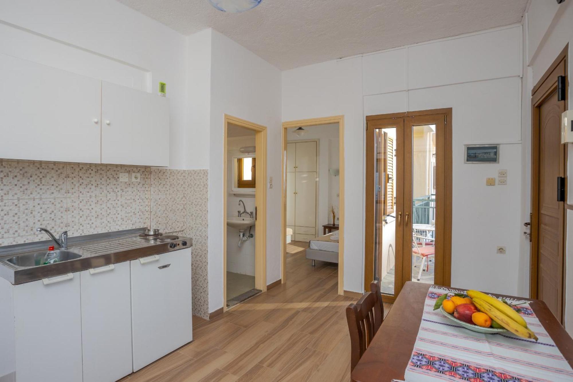 Bellino Apartments "Adults Only" Херсониссос Экстерьер фото