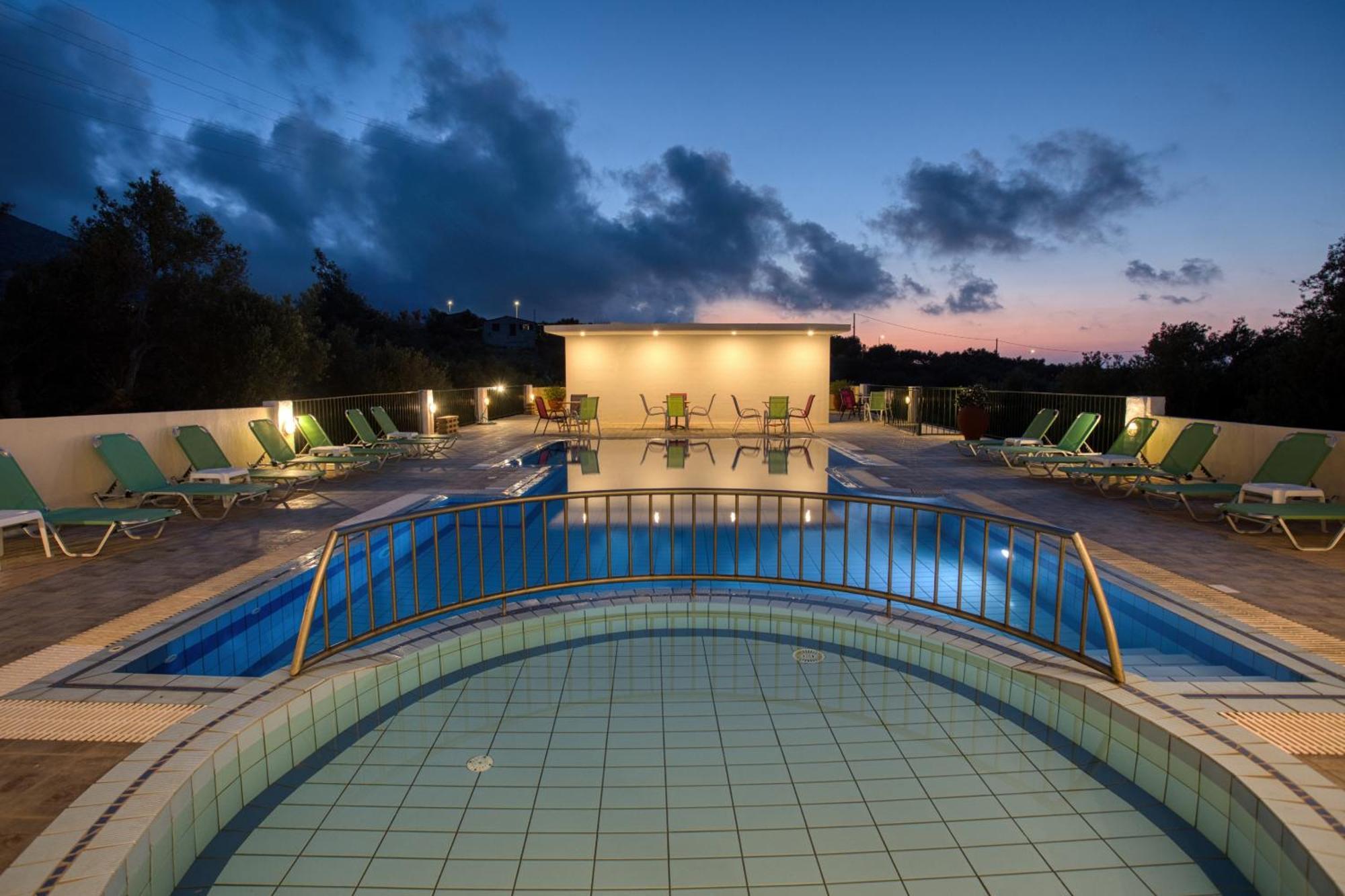 Bellino Apartments "Adults Only" Херсониссос Экстерьер фото