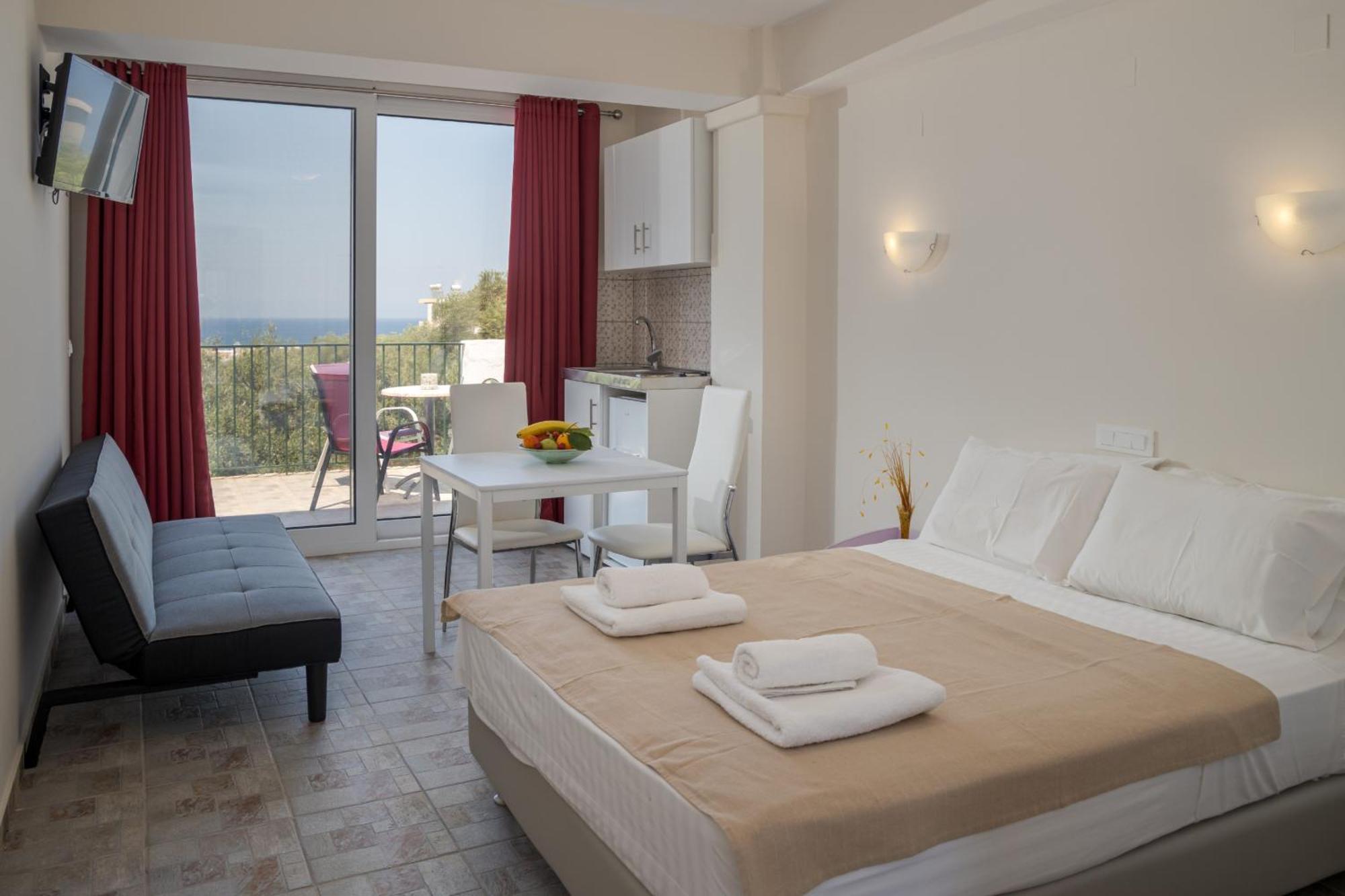 Bellino Apartments "Adults Only" Херсониссос Экстерьер фото
